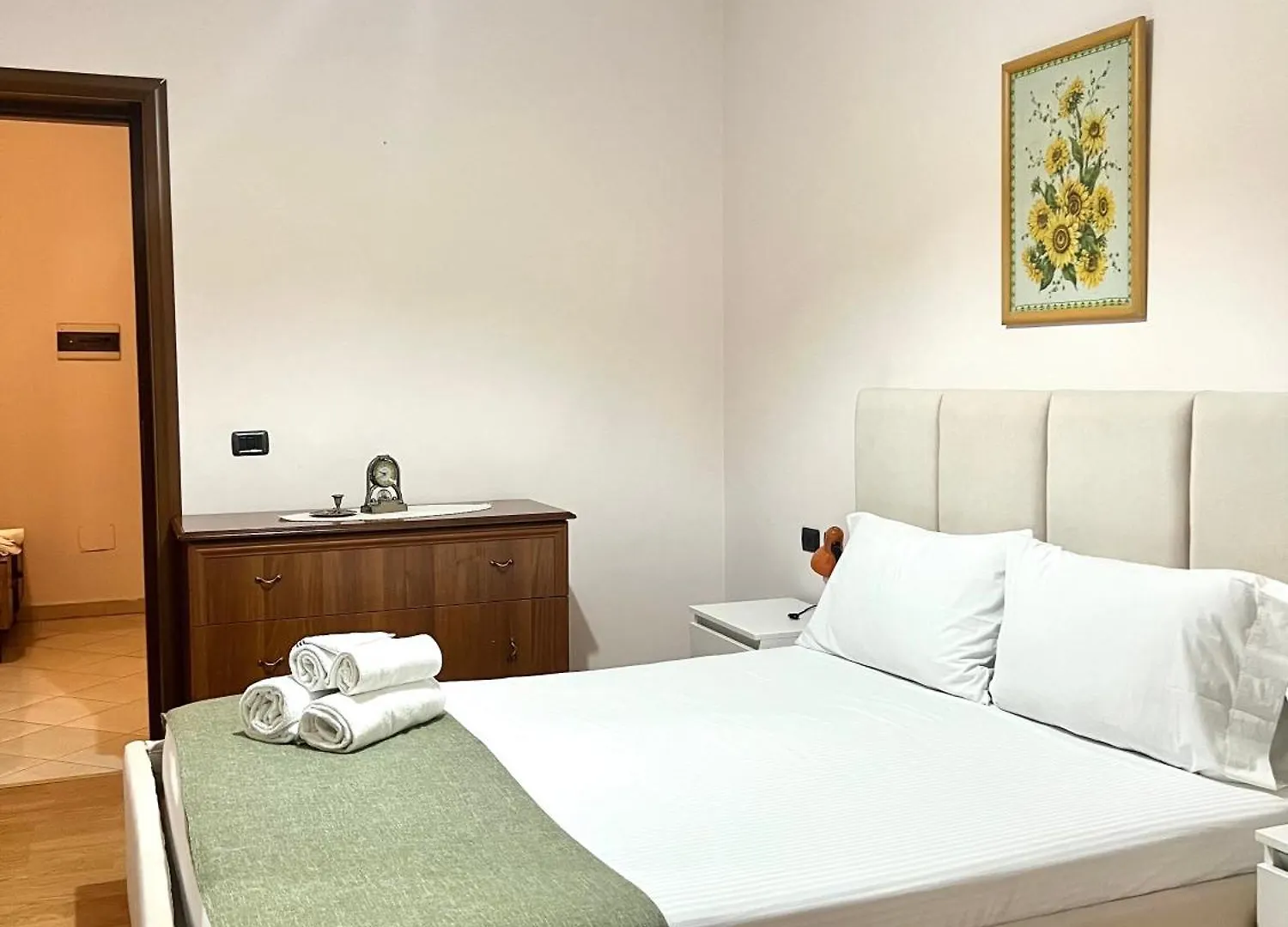 Akuena City Center Apartment Тирана